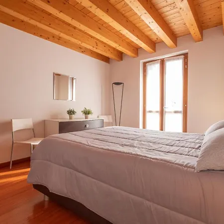 Happy Guest - & Relax Apartment Riva di Solto